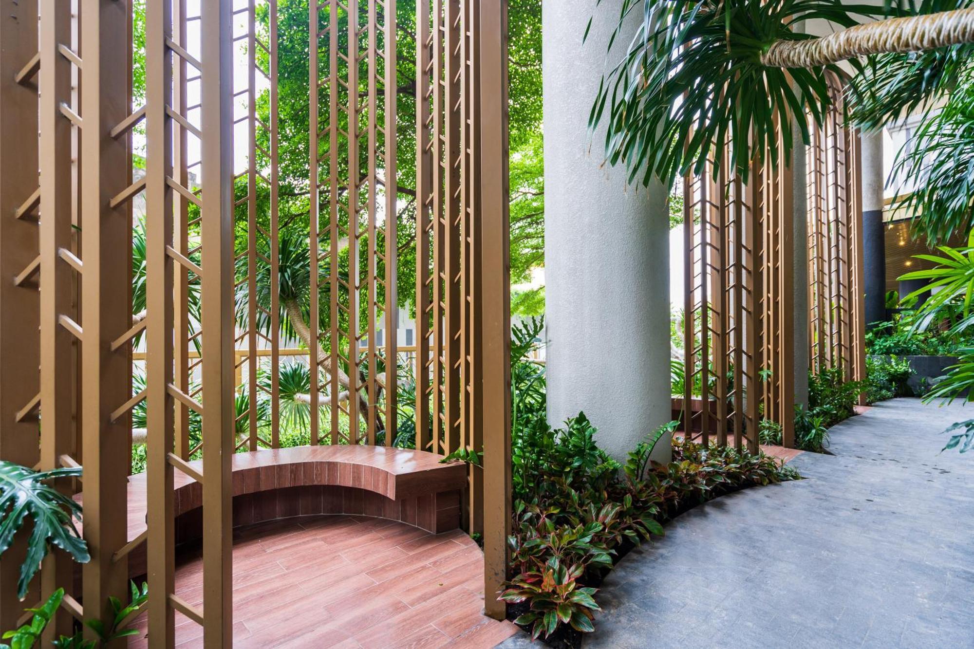 Khách sạn hẻo lánh Tracy D1mension Tower TP. Hồ Chí Minh