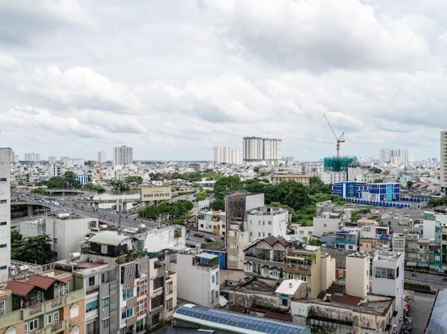 Khách sạn hẻo lánh Tracy D1mension Tower